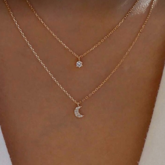 Jewelry - ⚠️Clearance Gold Moon and Star Pendant Necklace
